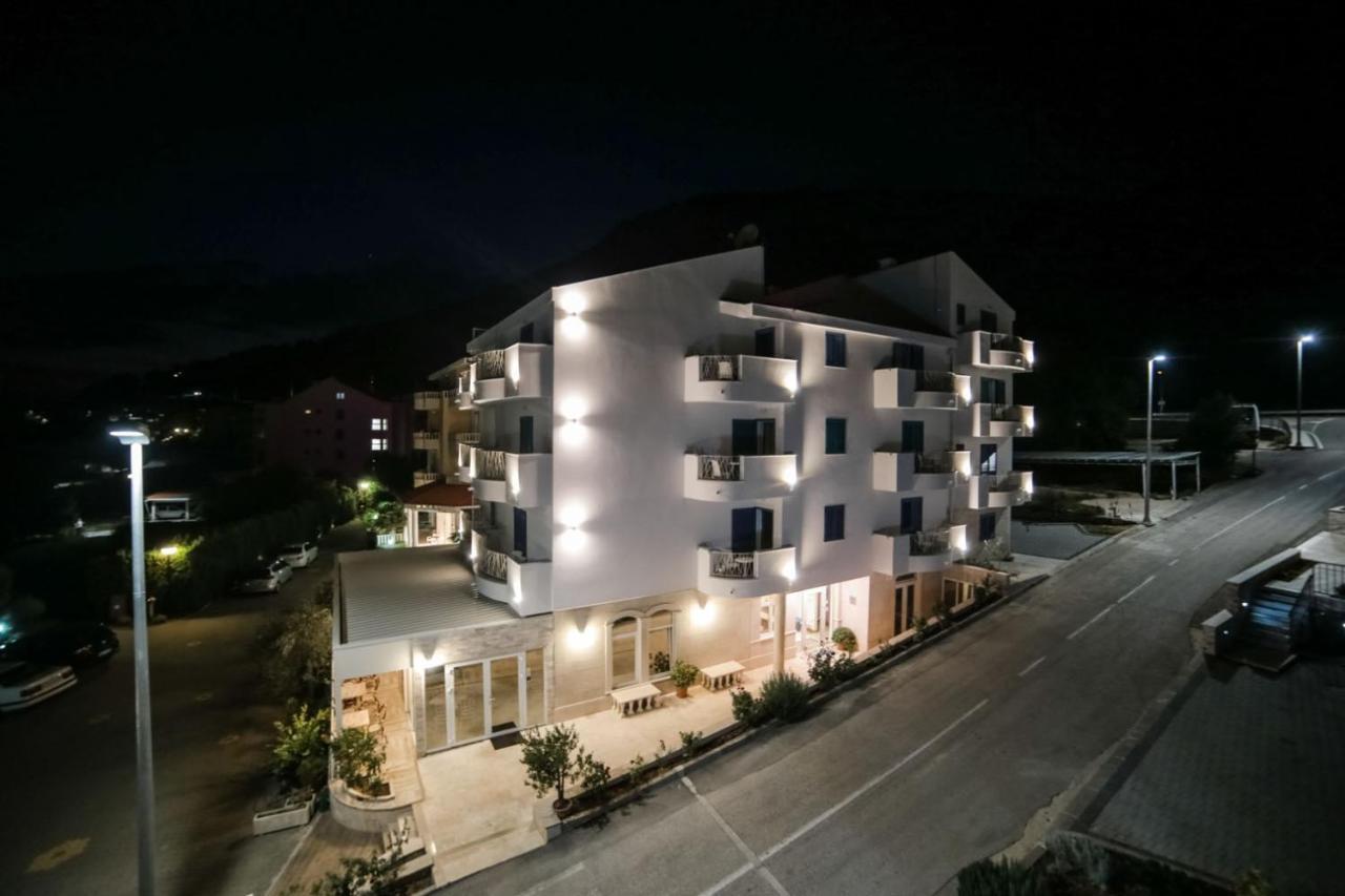 Hotel Ivando - K&S Drvenik  Kültér fotó