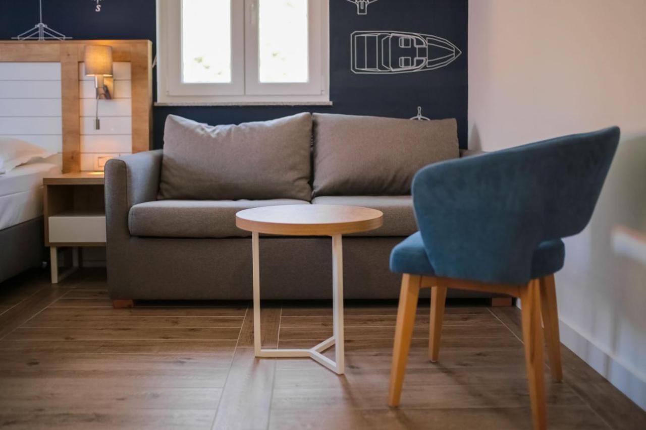 Hotel Ivando - K&S Drvenik  Kültér fotó