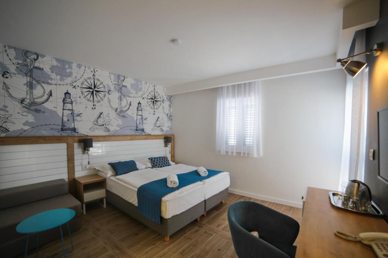 Hotel Ivando - K&S Drvenik  Kültér fotó